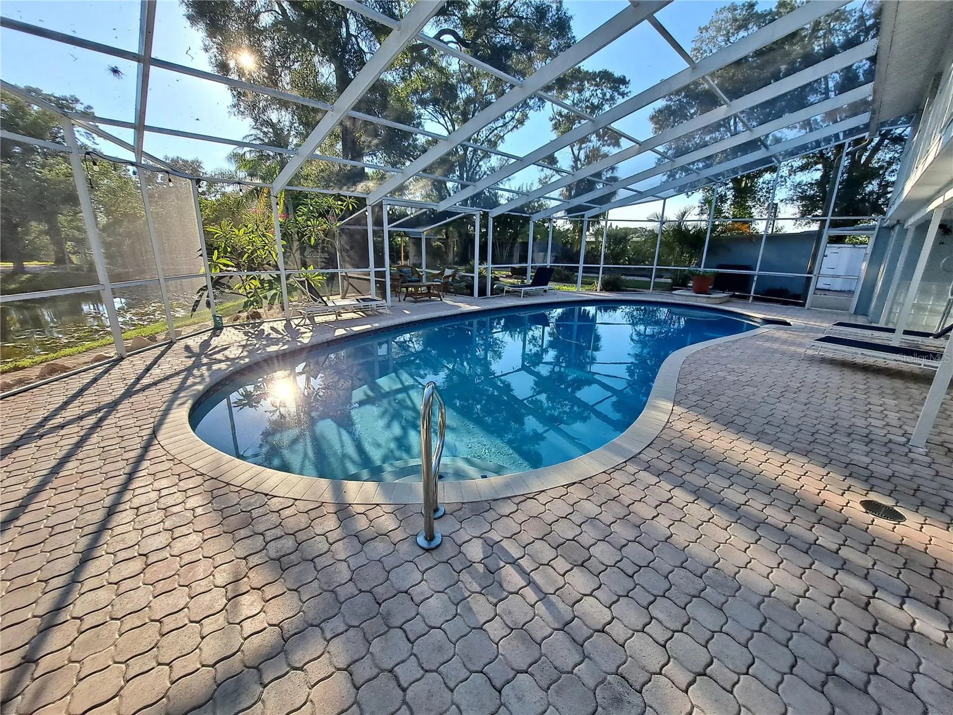 6050 57th St Petersburg FL 33709