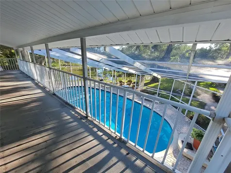 6050 57th St Petersburg FL 33709