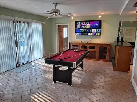 6050 57th St Petersburg FL 33709