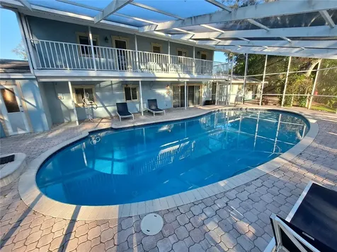 6050 57th St Petersburg FL 33709