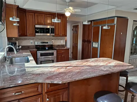 6050 57th St Petersburg FL 33709