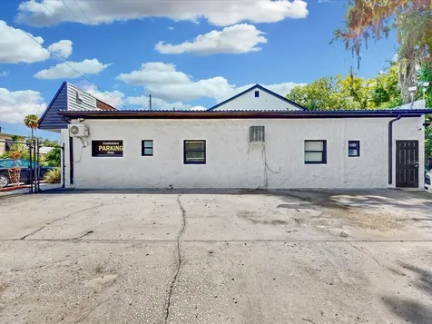 18 W Bass Street Kissimmee FL 34741