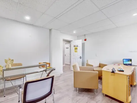 18 W Bass Street Kissimmee FL 34741