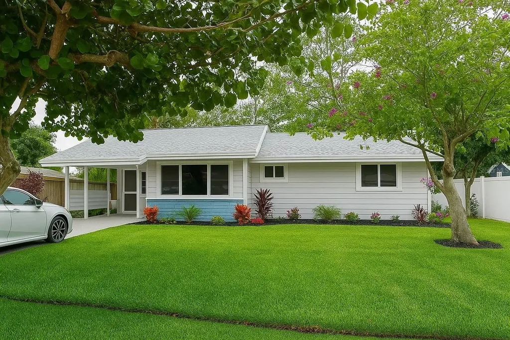 2722 Nancy Street Sarasota FL 34237