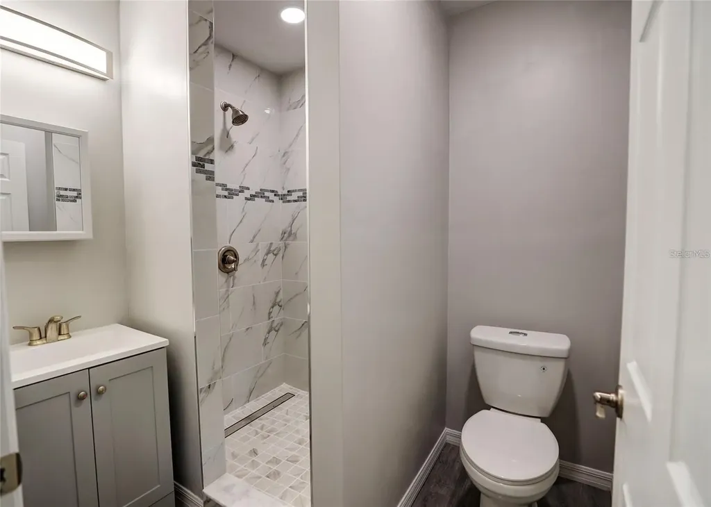 2722 Nancy Street Sarasota FL 34237
