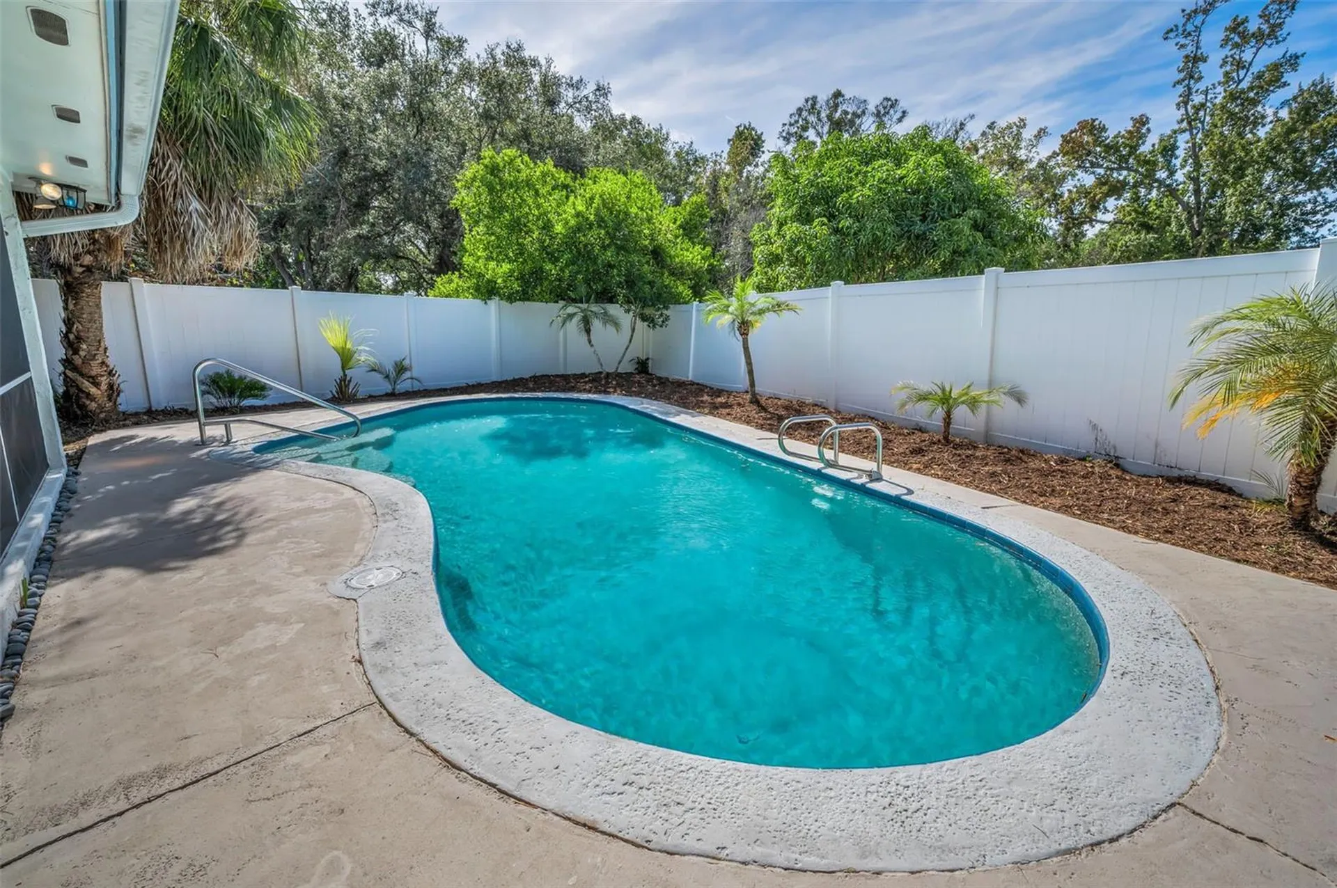 7404 Clearview Drive Tampa FL 33634
