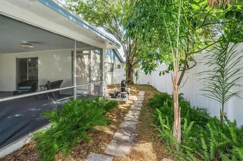 7404 Clearview Drive Tampa FL 33634