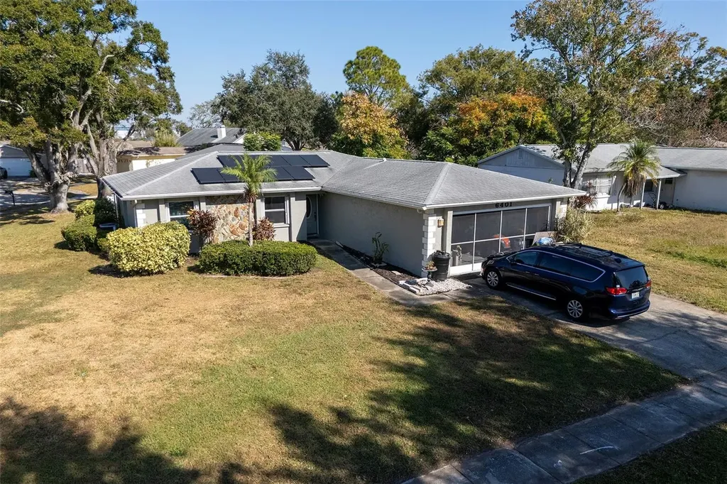 6401 Cedarbrook Drive S Pinellas Park FL 33782