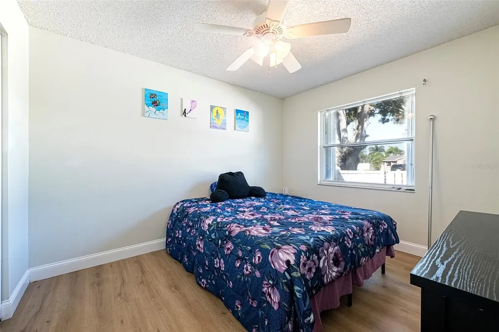 6401 Cedarbrook Drive S Pinellas Park FL 33782
