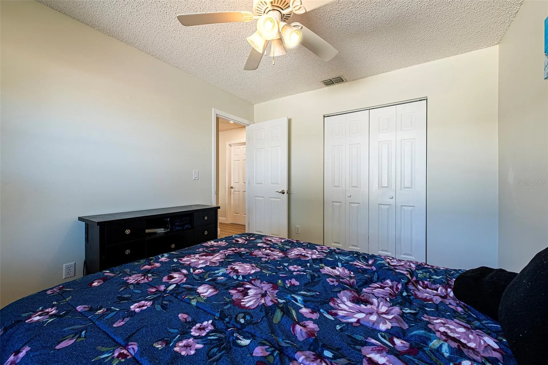 6401 Cedarbrook Drive S Pinellas Park FL 33782