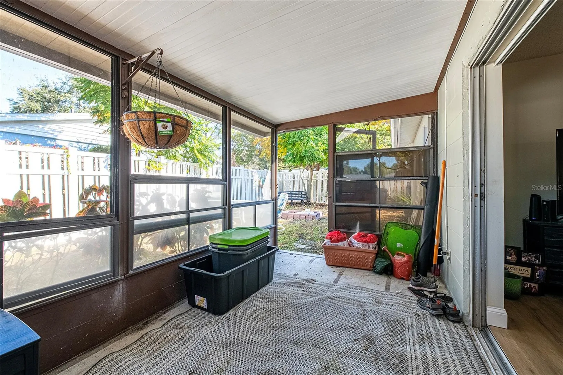 6401 Cedarbrook Drive S Pinellas Park FL 33782
