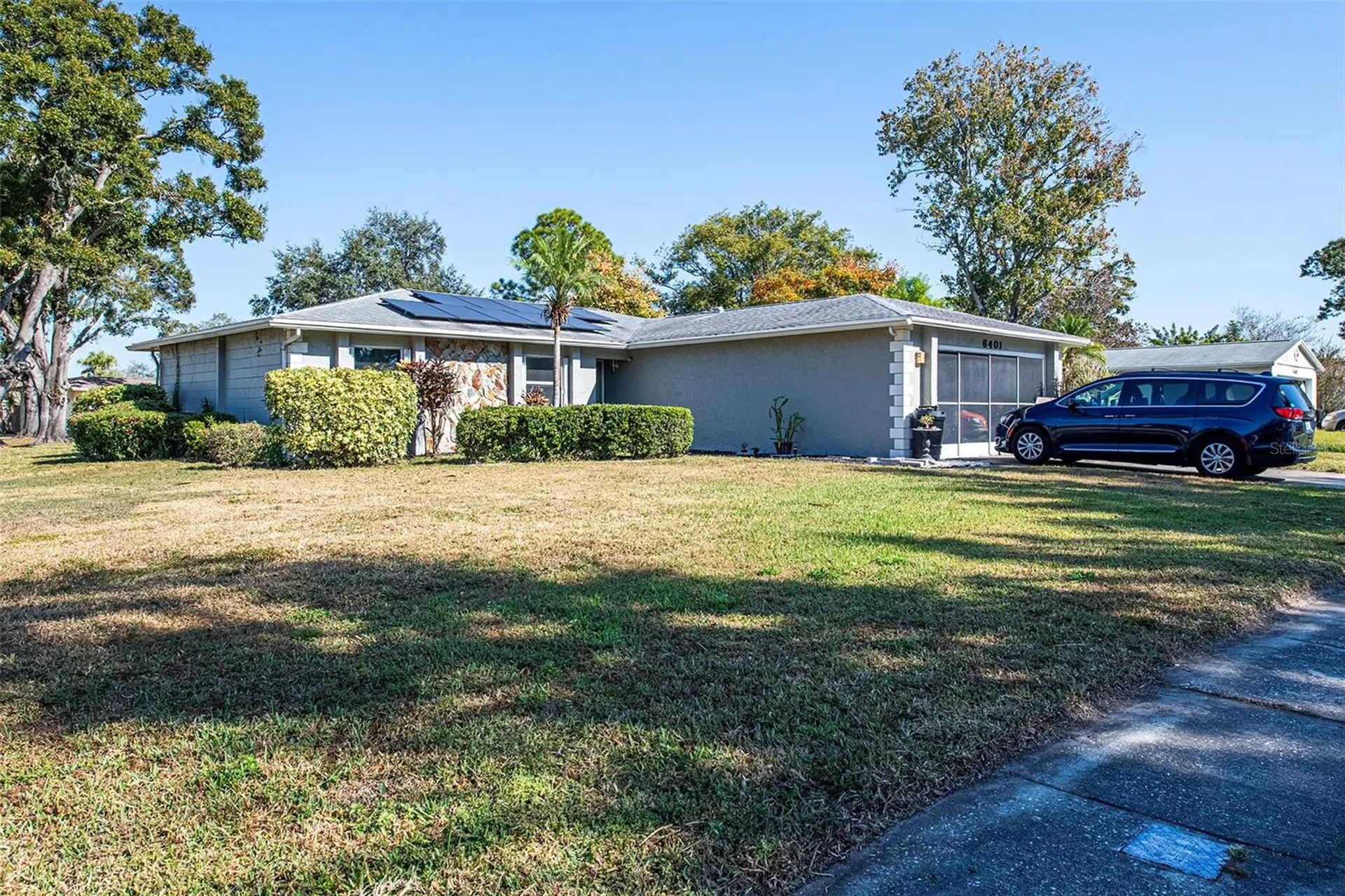 6401 Cedarbrook Drive S Pinellas Park FL 33782