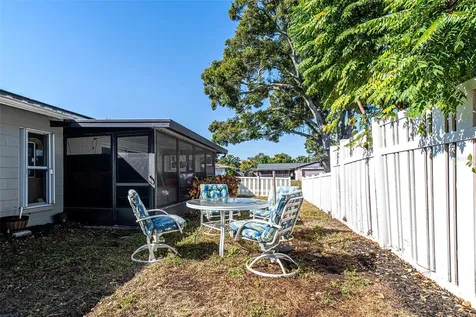 6401 Cedarbrook Drive S Pinellas Park FL 33782