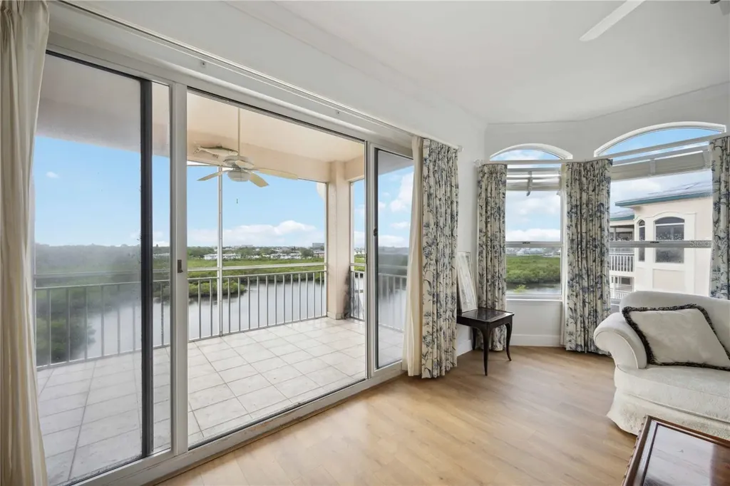 5450 Eagles Point Circle Sarasota FL 34231