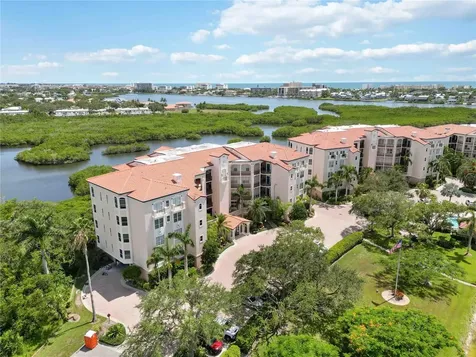 5450 Eagles Point Circle Sarasota FL 34231