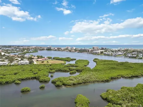 5450 Eagles Point Circle Sarasota FL 34231