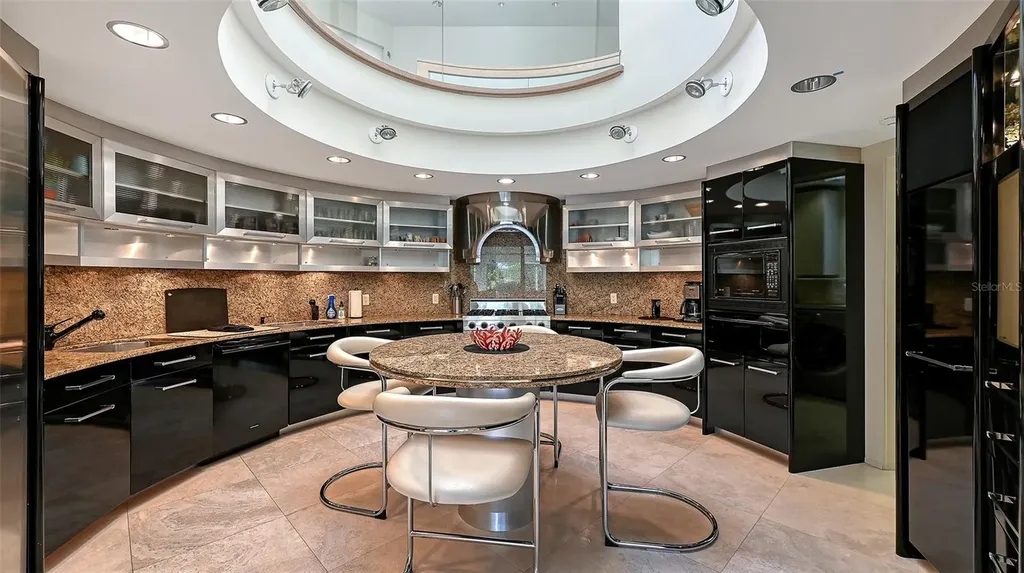 510 Harbor Gate Way Longboat Key FL 34228
