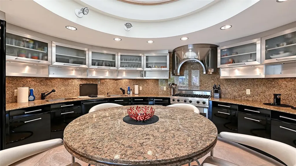 510 Harbor Gate Way Longboat Key FL 34228