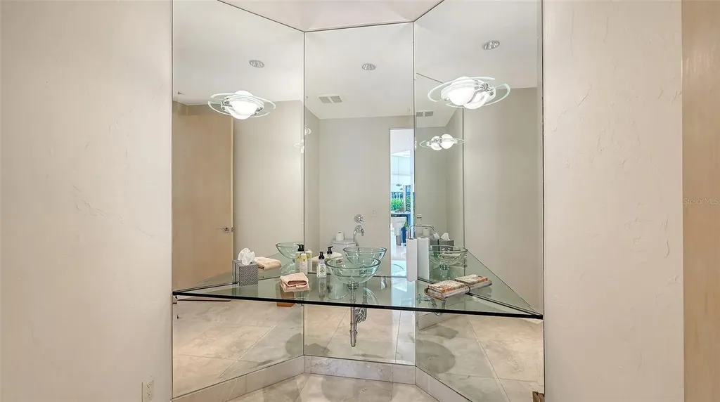 510 Harbor Gate Way Longboat Key FL 34228
