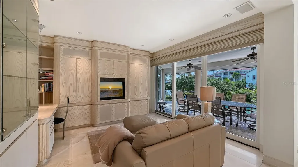 510 Harbor Gate Way Longboat Key FL 34228