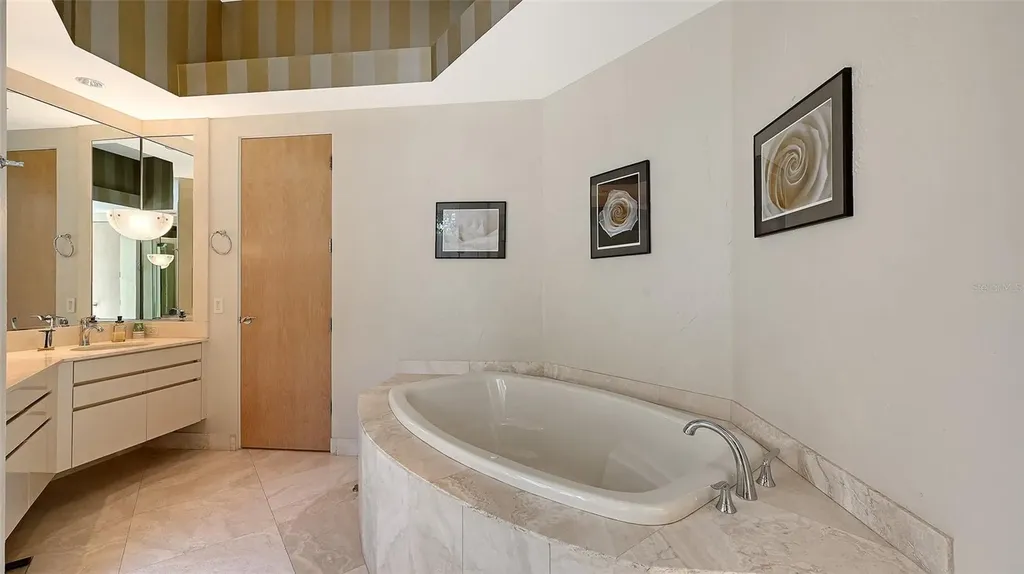 510 Harbor Gate Way Longboat Key FL 34228