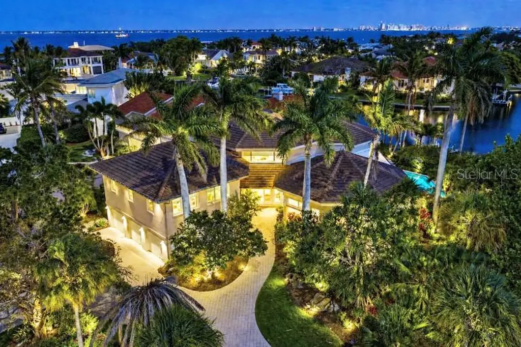 510 Harbor Gate Way Longboat Key FL 34228