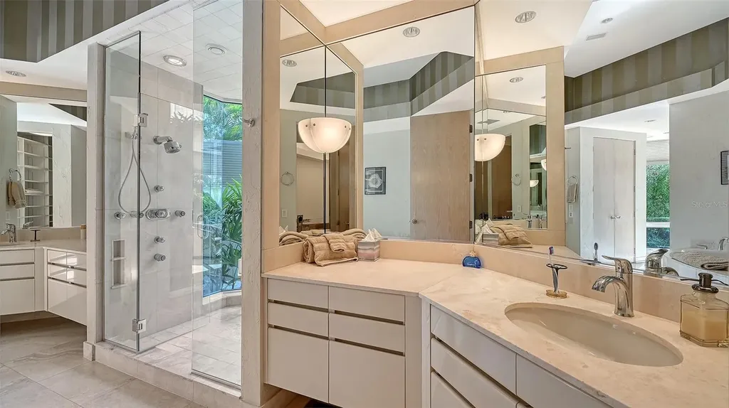 510 Harbor Gate Way Longboat Key FL 34228