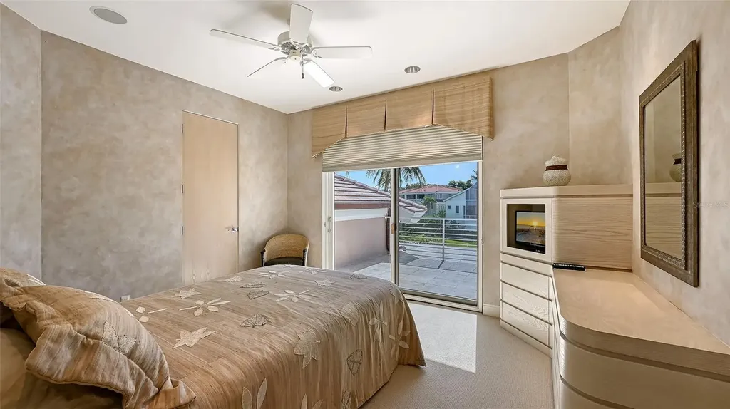 510 Harbor Gate Way Longboat Key FL 34228
