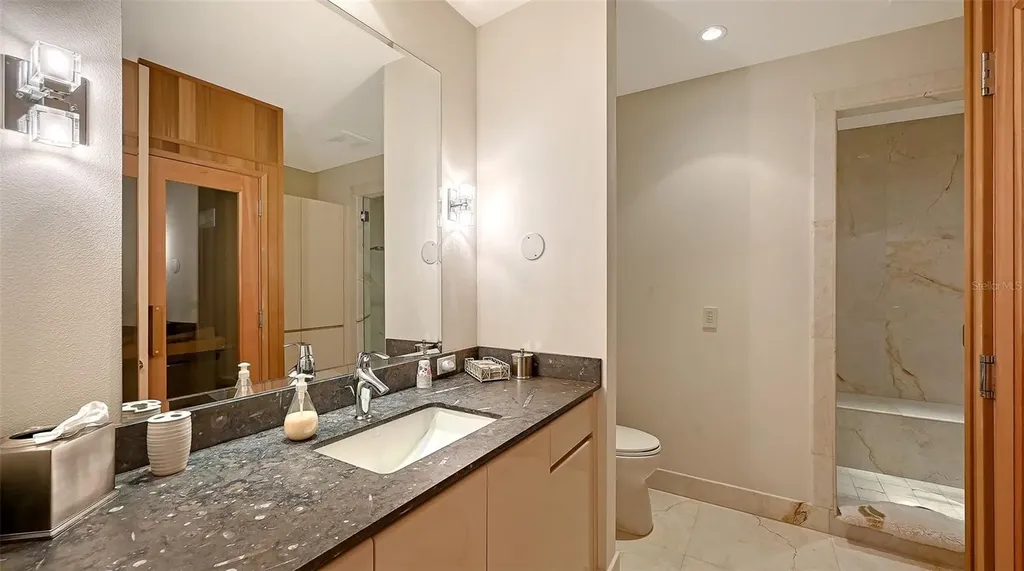 510 Harbor Gate Way Longboat Key FL 34228