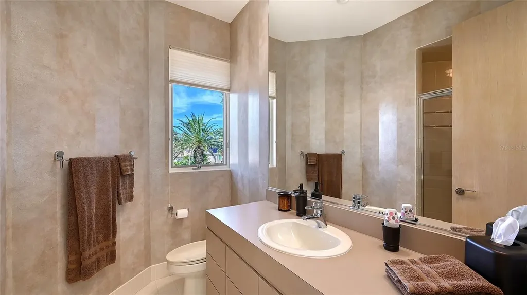 510 Harbor Gate Way Longboat Key FL 34228
