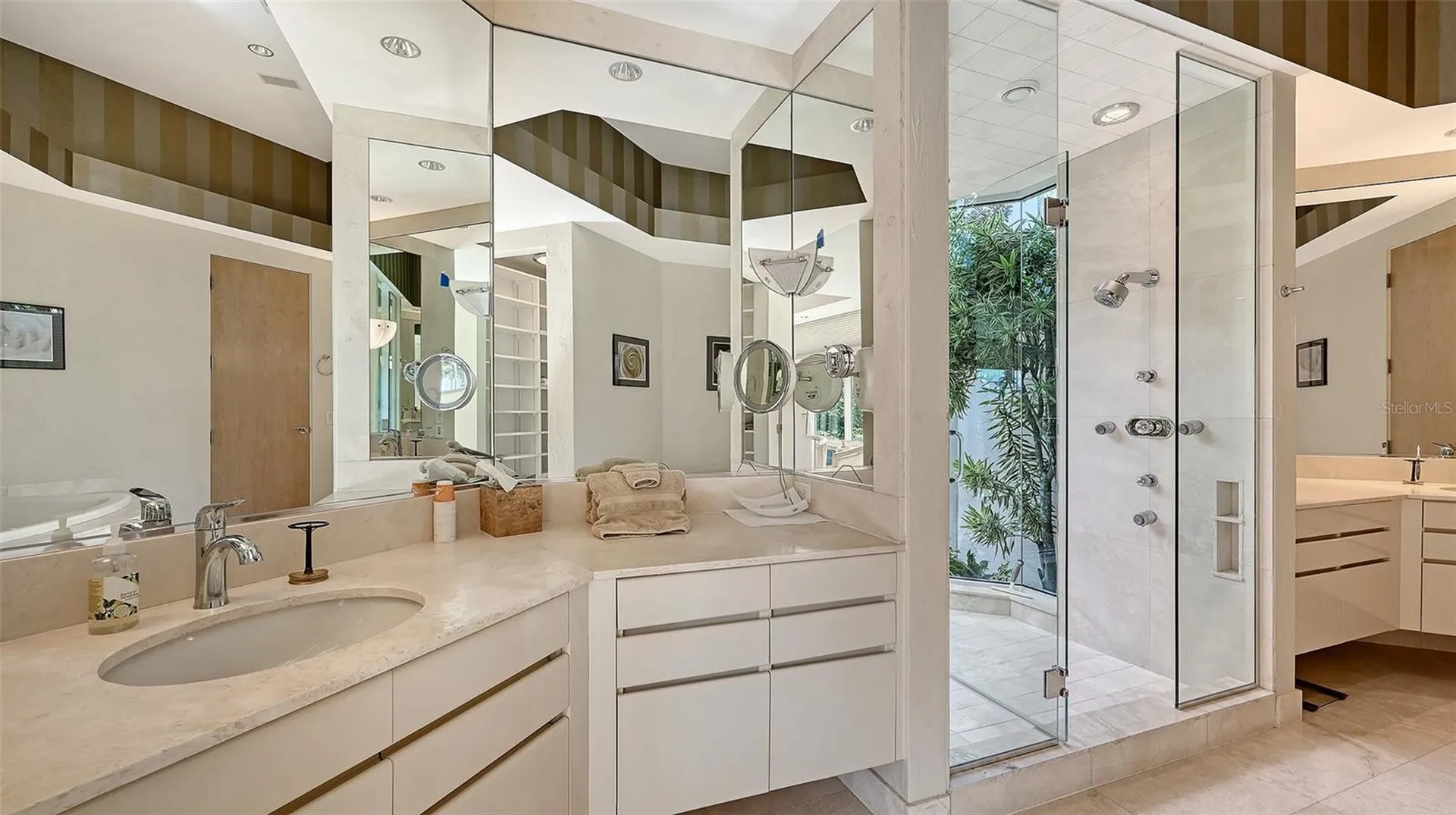 510 Harbor Gate Way Longboat Key FL 34228
