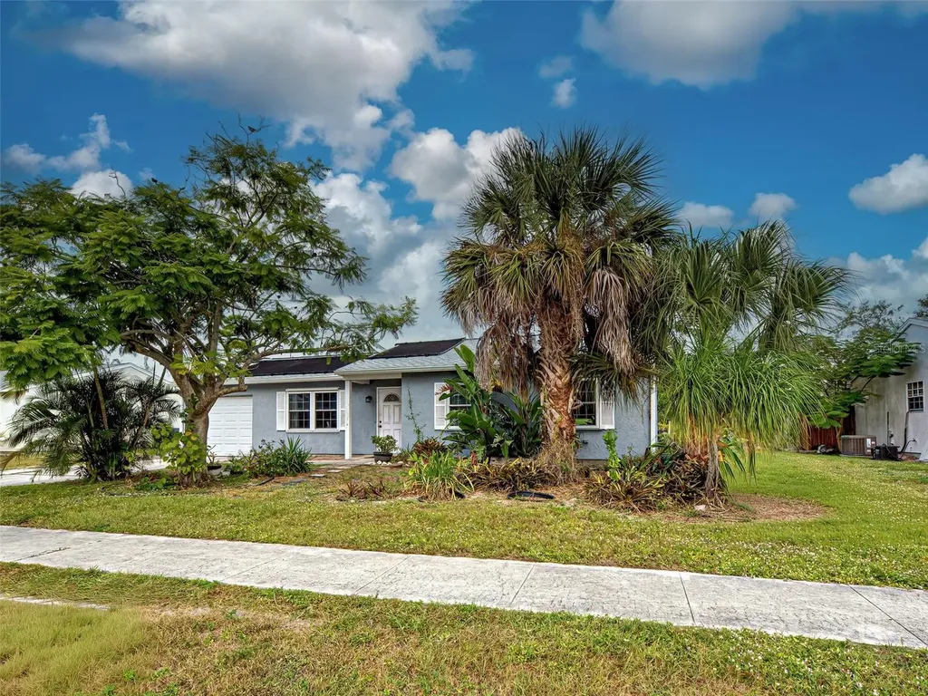 13498 Darnell Avenue Port Charlotte FL 33981