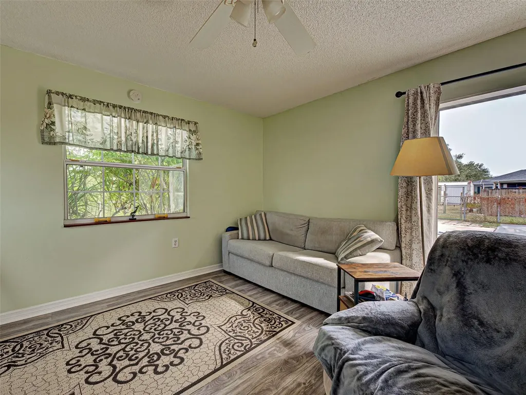 13498 Darnell Avenue Port Charlotte FL 33981