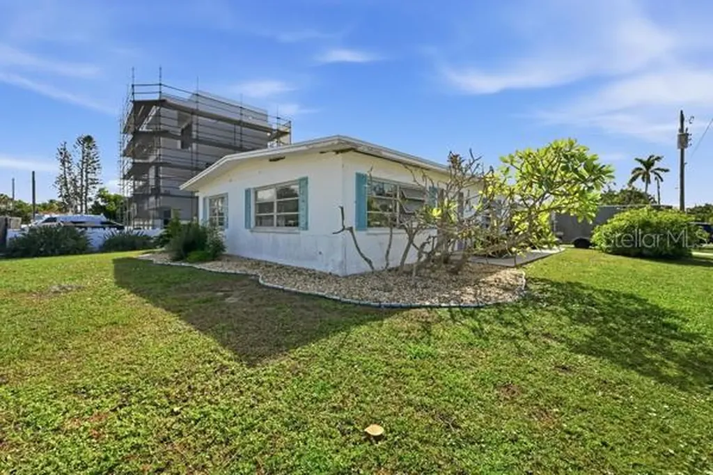 527 Bayview Place Anna Maria FL 34216