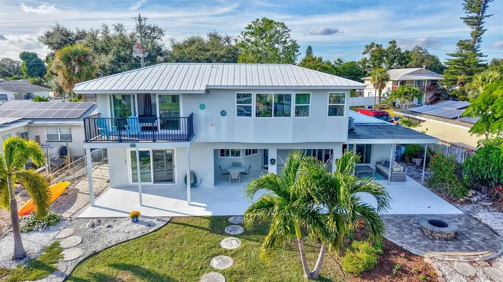 4400 Beach Drive SE St Petersburg FL 33705