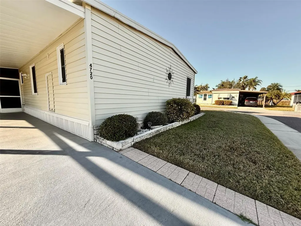 4720 Burney Drive Holiday FL 34690
