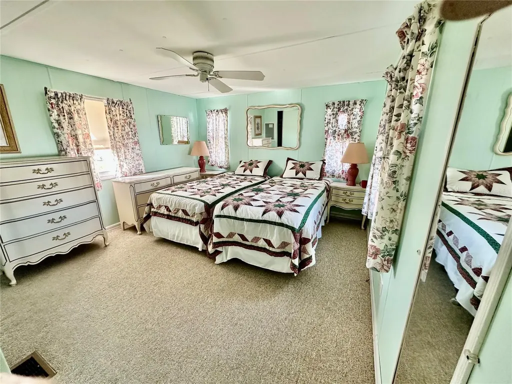 82267 2nd Avenue N Pinellas Park FL 33781