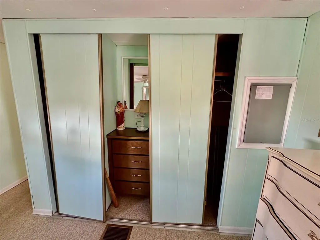 82267 2nd Avenue N Pinellas Park FL 33781