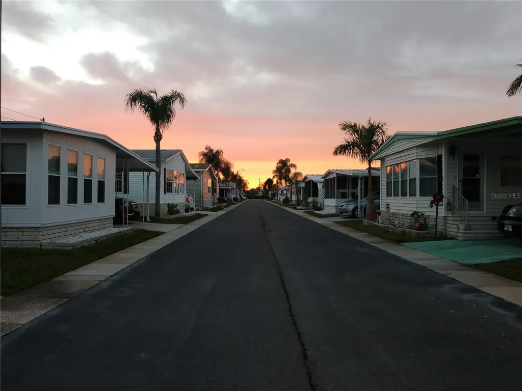 82267 2nd Avenue N Pinellas Park FL 33781