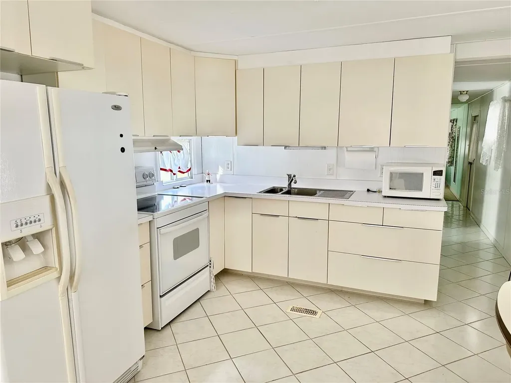 82267 2nd Avenue N Pinellas Park FL 33781