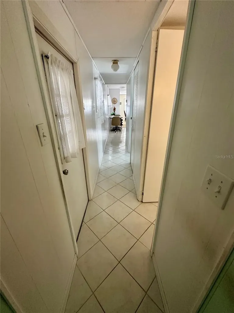 82267 2nd Avenue N Pinellas Park FL 33781