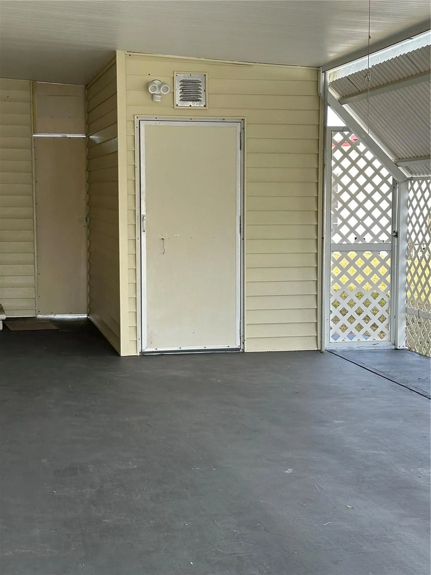 82267 2nd Avenue N Pinellas Park FL 33781