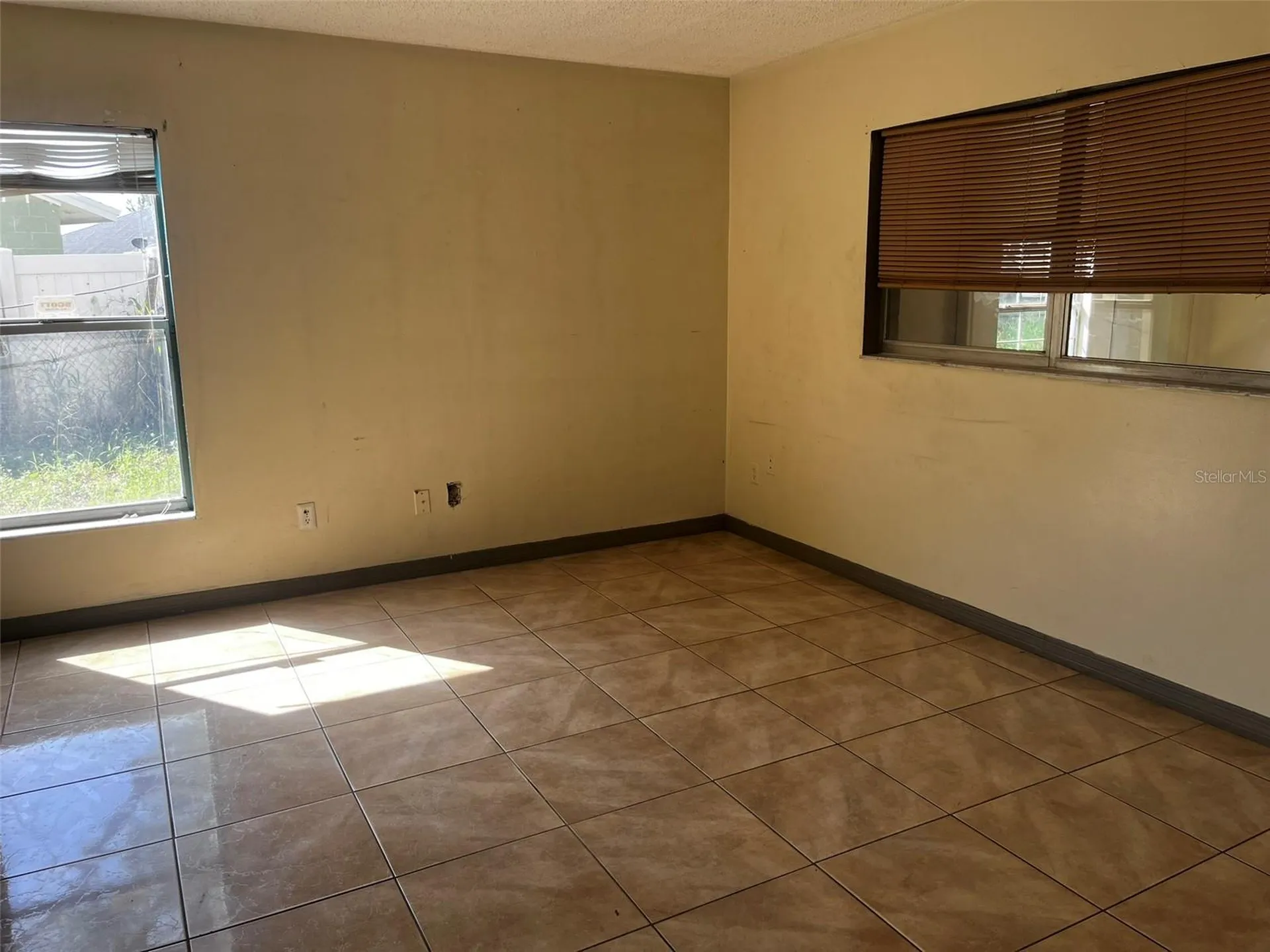 431 Ball Court Kissimmee FL 34759
