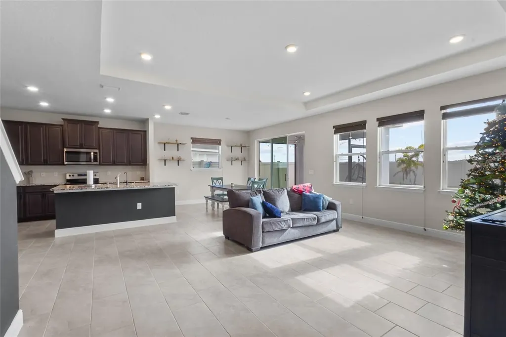 108 Bright Ibis Avenue Apollo Beach FL 33572