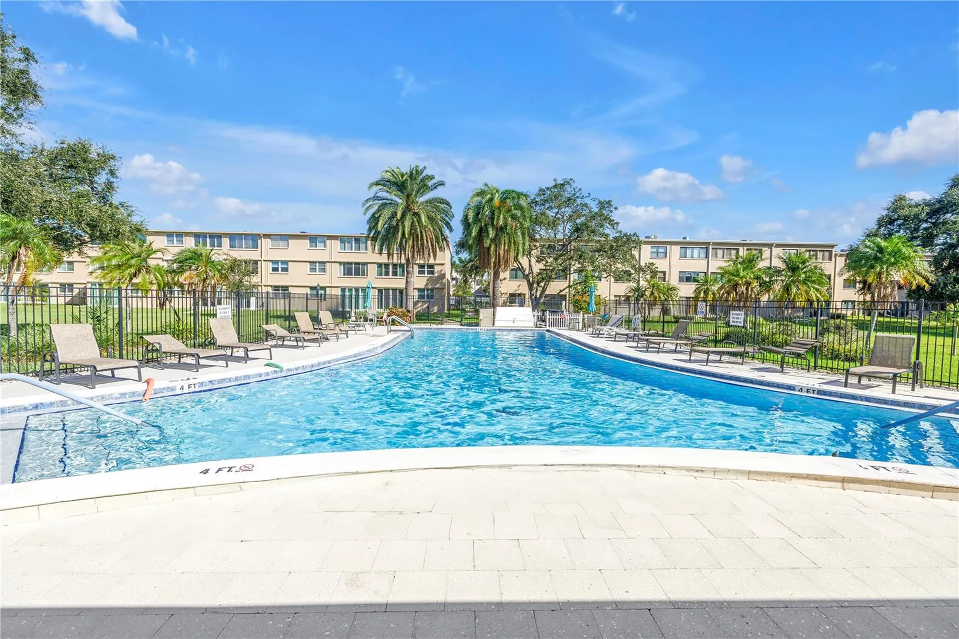 5095 Bay Street NE St Petersburg FL 33703