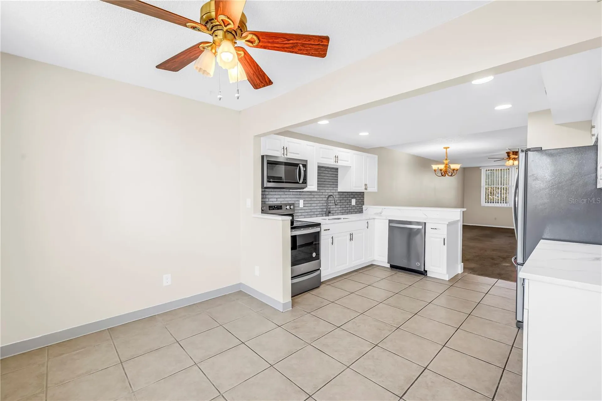 5095 Bay Street NE St Petersburg FL 33703