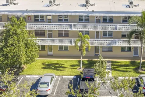 5095 Bay Street NE St Petersburg FL 33703