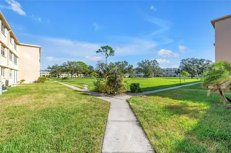 5095 Bay Street NE St Petersburg FL 33703