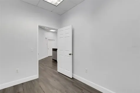 1400 Cattlemen Sarasota FL 34232