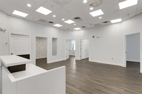 1400 Cattlemen Sarasota FL 34232